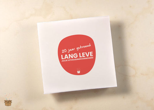 Cadeaubox M "Lekkernijen" - "20 jaar getrouwd"