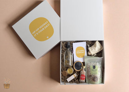 Cadeaubox M "Relax" - "Hip hip hooray it's your day"